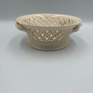 Leedsware Creamware Pierced Display Bowl With Braided Handles 6.5-x-6” England